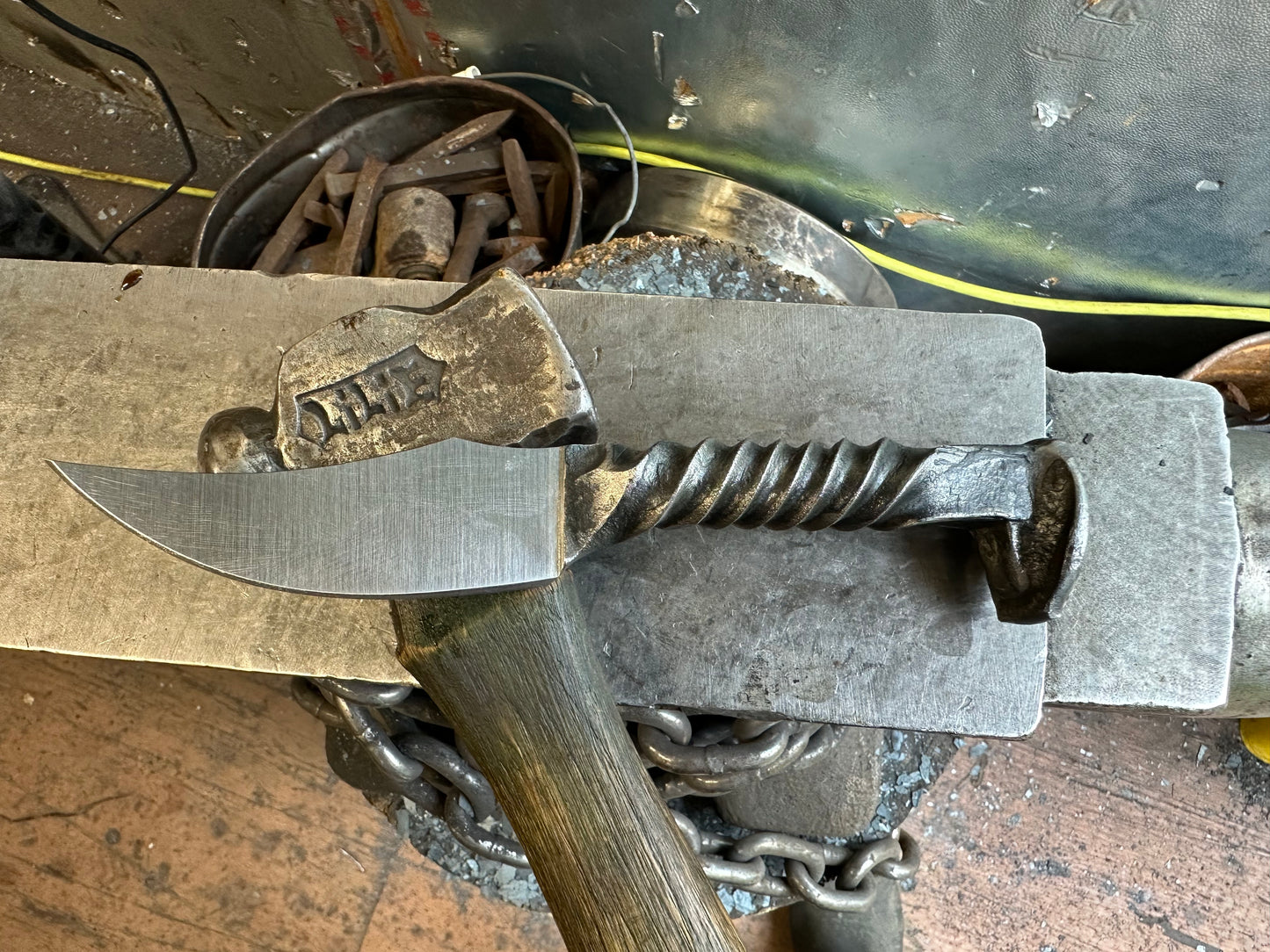 *CLASS* RAILROAD SPIKE KNIFE